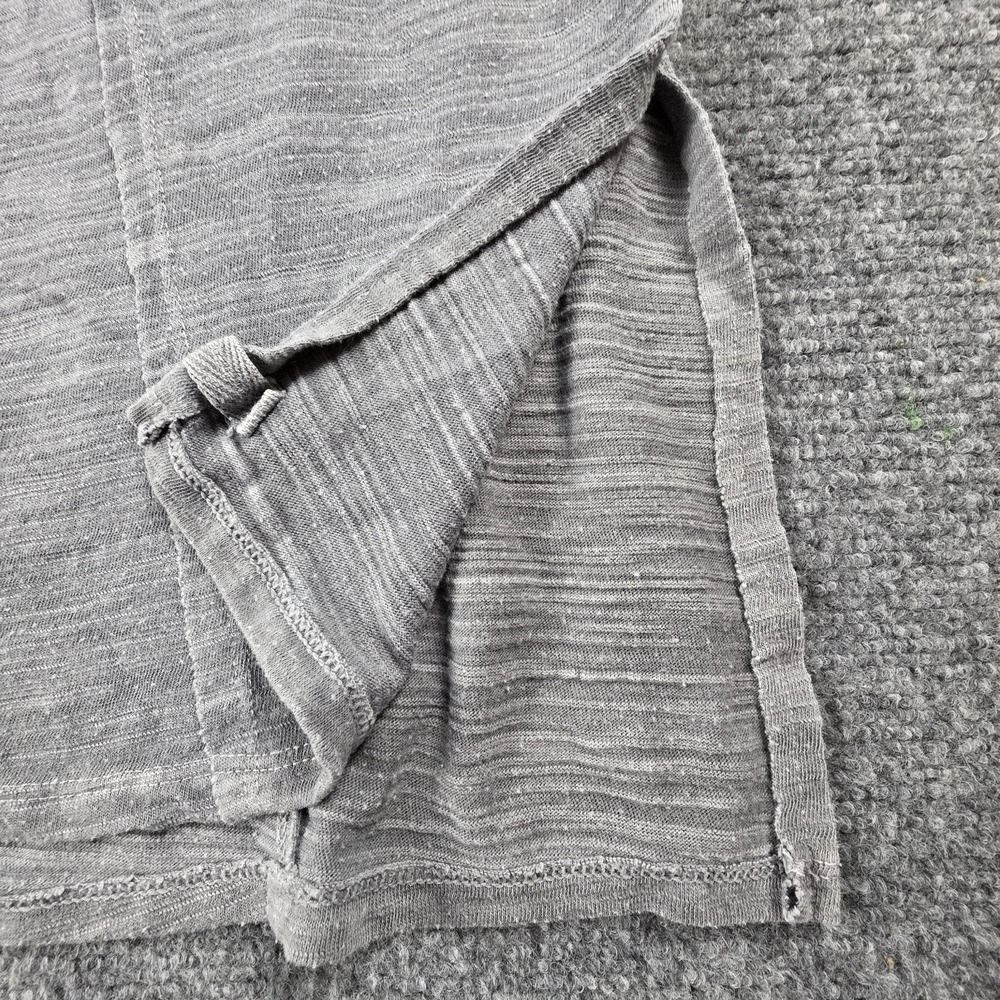 We The Free People Top Small Distressed Gray Long Tunic Grunge Thumb Holes - Picture 2 of 13